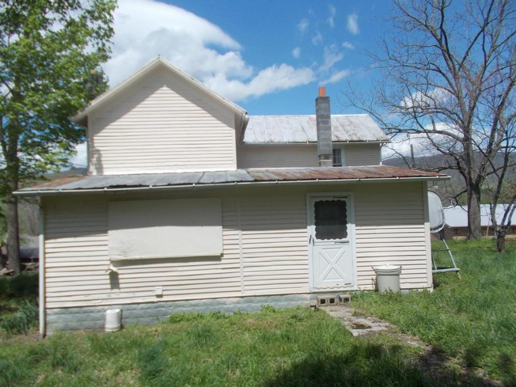 151 Jesse Peters Road, Unit 1 Dryden, VA 24243 - Photo 4 of 10 rear of house