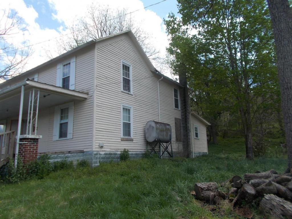 151 Jesse Peters Road, Unit 1 Dryden, VA 24243 - Photo 5 of 10 side of house