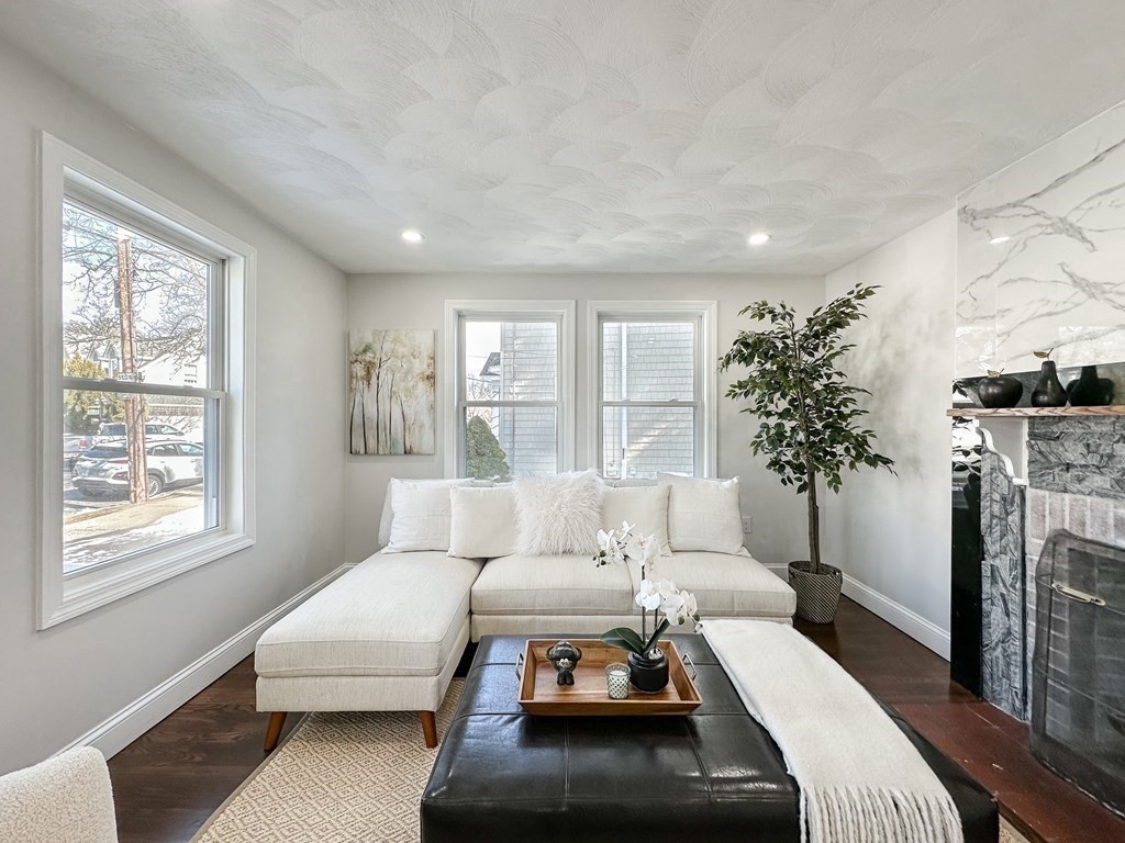 36 Roberts Road Medford, MA 02155 - Photo 4 of 42 Gallery Image 4