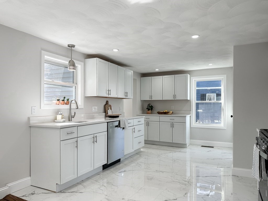 36 Roberts Road Medford, MA 02155 - Photo 6 of 42 Gallery Image 6