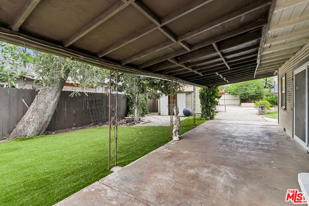 2717 Los Robles Road Thousand Oaks, CA 91362 - Photo 27 of 33