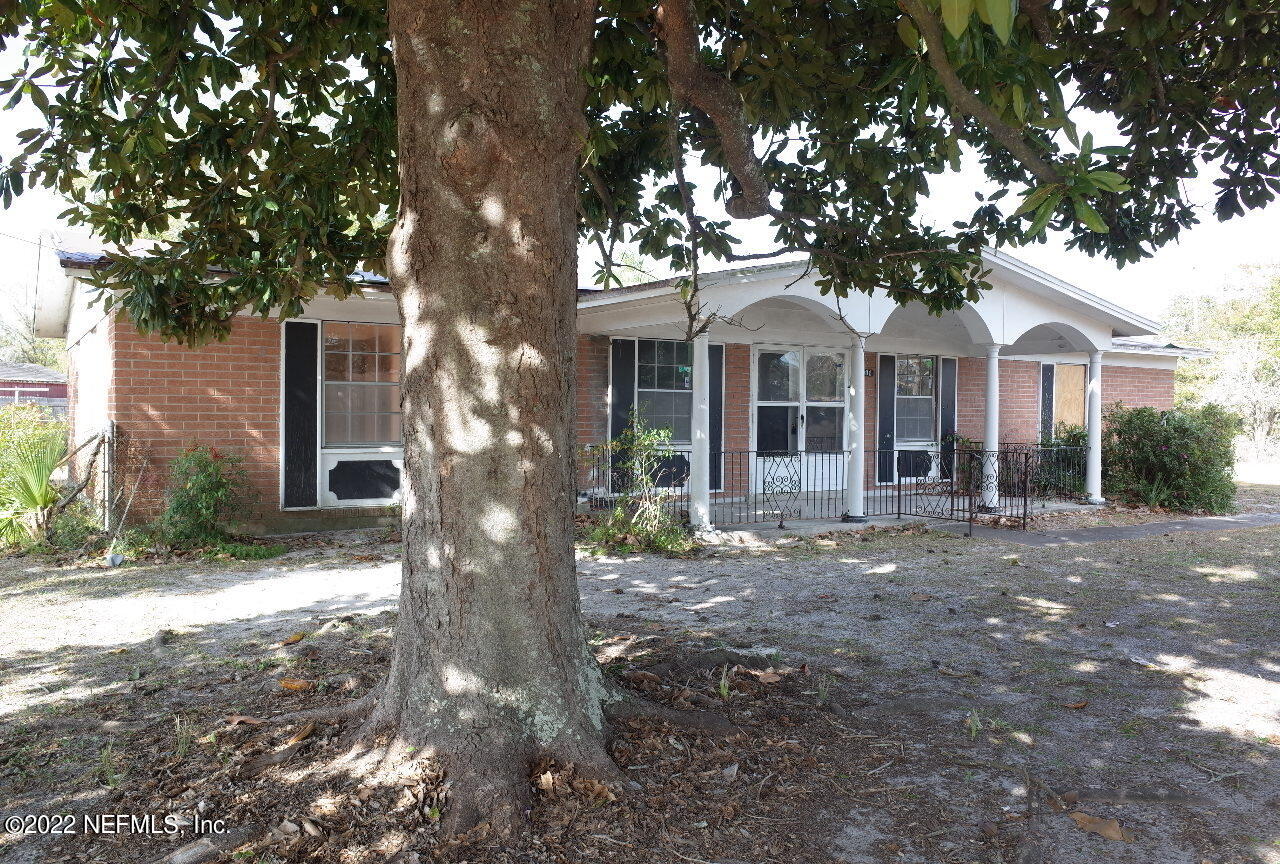 1031 Player Road Jacksonville, FL 32218 - Photo 1 of 15 front