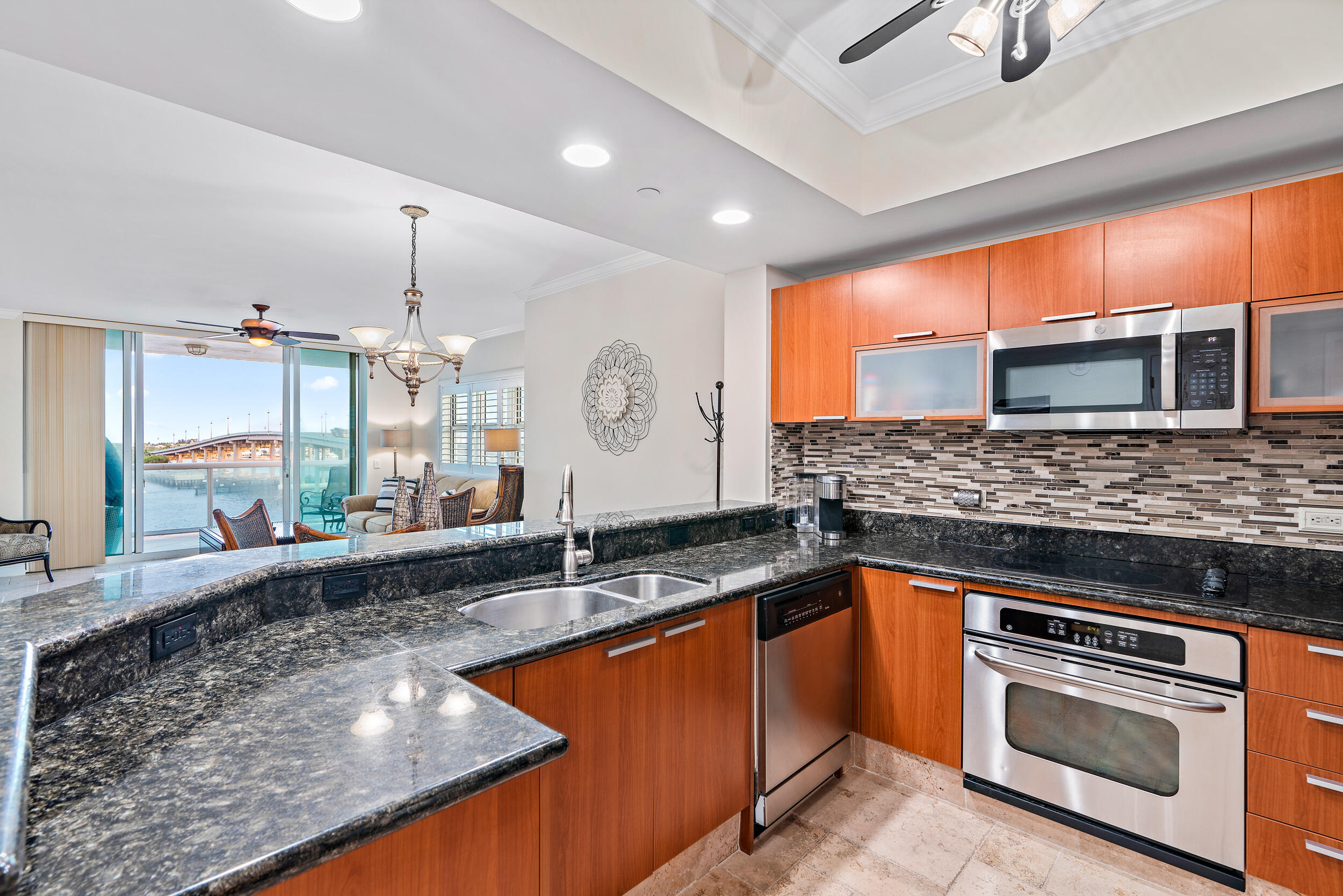 2640 Lake Shore Drive, Unit 616 Riviera Beach, FL 33404 - Photo 12 of 42 Kitchen