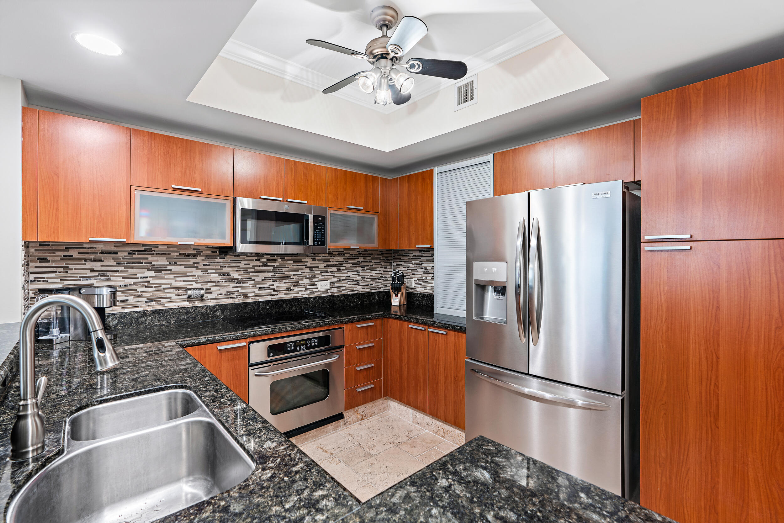 2640 Lake Shore Drive, Unit 616 Riviera Beach, FL 33404 - Photo 13 of 42 Kitchen
