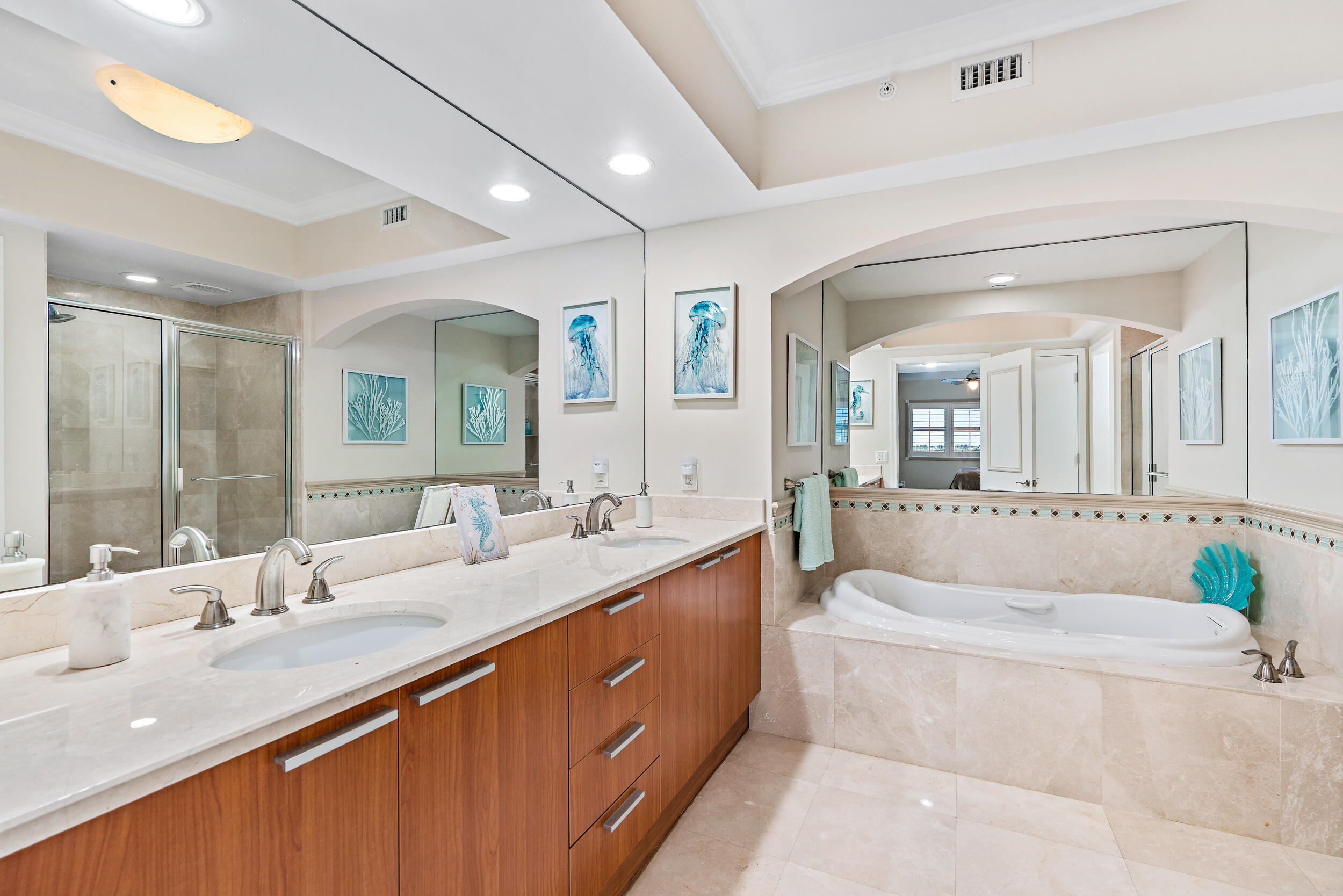 2640 Lake Shore Drive, Unit 616 Riviera Beach, FL 33404 - Photo 16 of 42 Master Bathroom