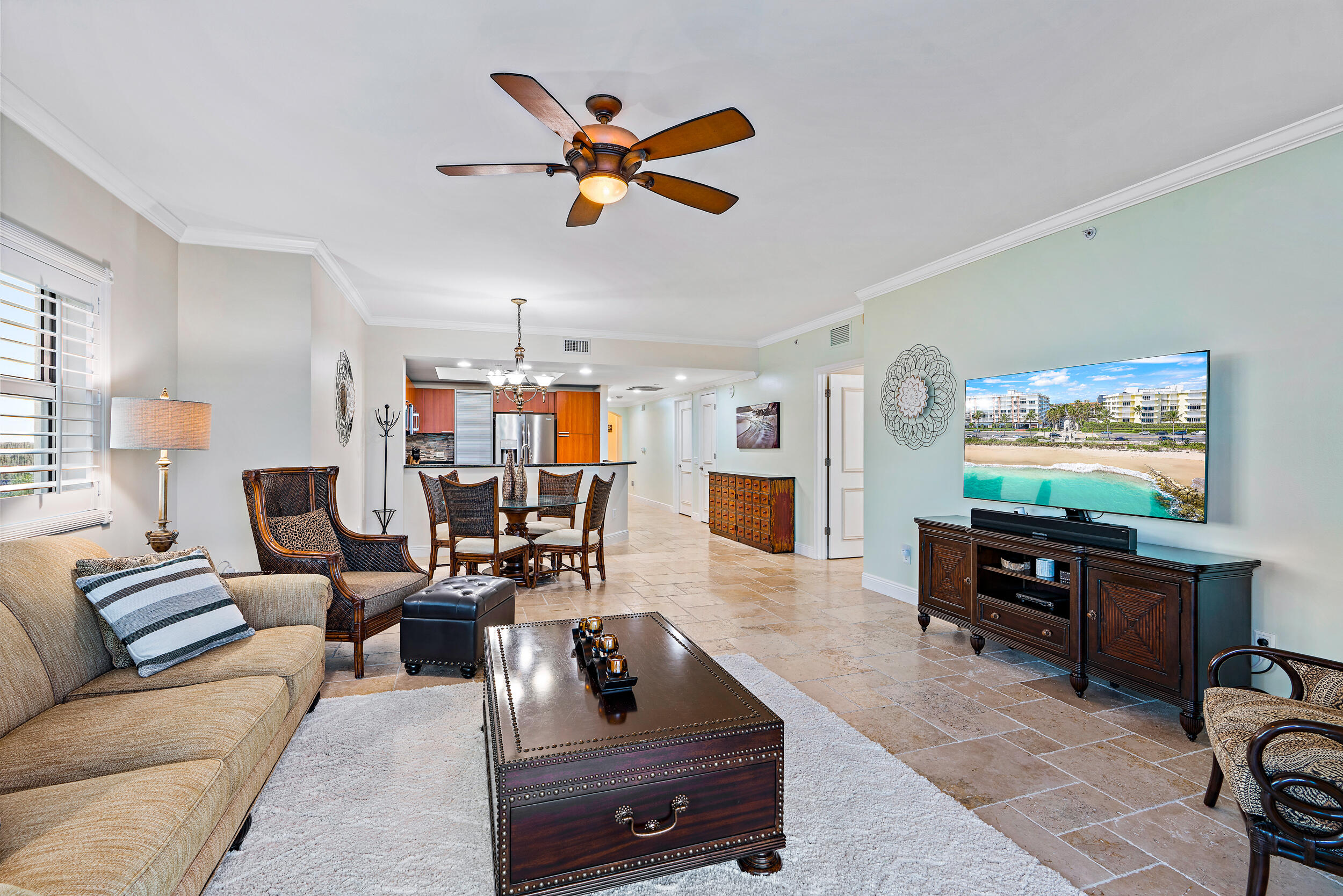 2640 Lake Shore Drive, Unit 616 Riviera Beach, FL 33404 - Photo 9 of 42 Family Room