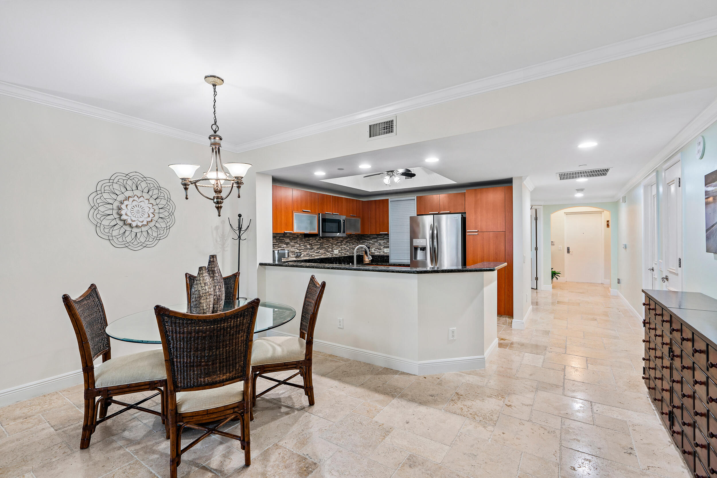 2640 Lake Shore Drive, Unit 616 Riviera Beach, FL 33404 - Photo 10 of 42 Dining Area