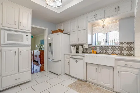$510,000 | 3704 Edgefield Lane, Bedford, TX 76021