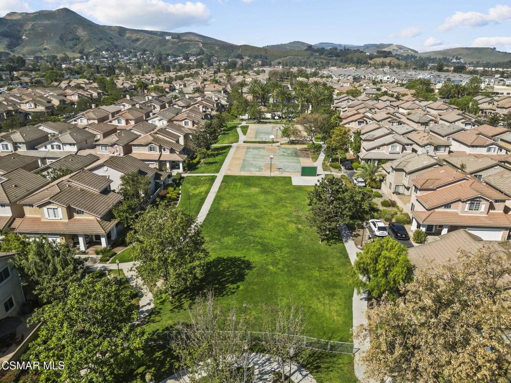 1838 Amberleaf Lane Simi Valley, CA 93065 - Photo 35 of 39 a view of a city