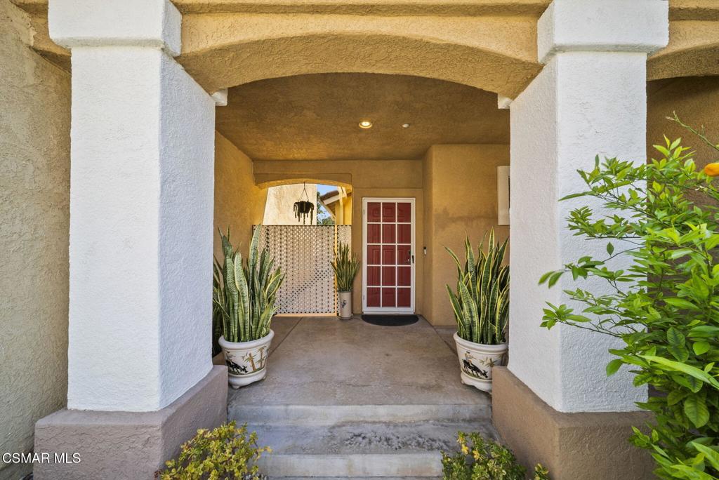 1838 Amberleaf Lane Simi Valley, CA 93065 - Photo 4 of 39 a front view of a house with a yard
