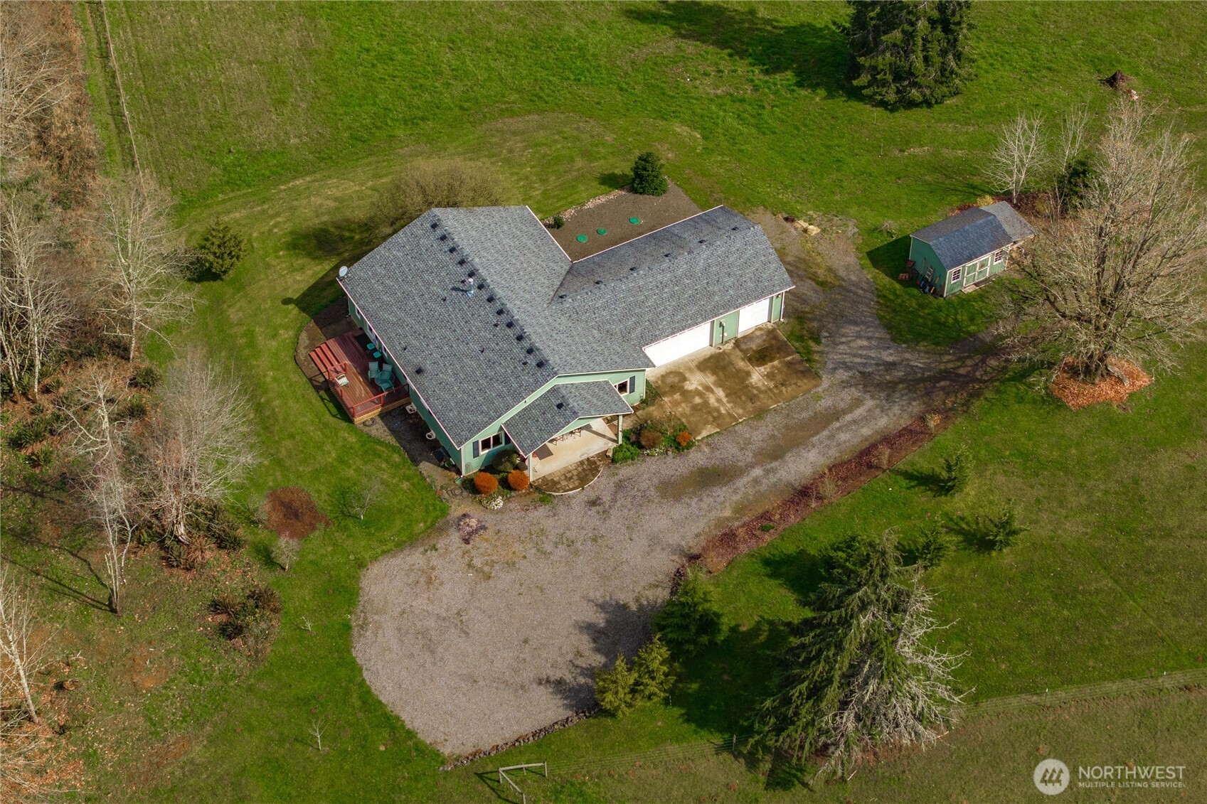 10404 210th Lane Southwest Rochester, WA 98579 - Photo 12 of 40