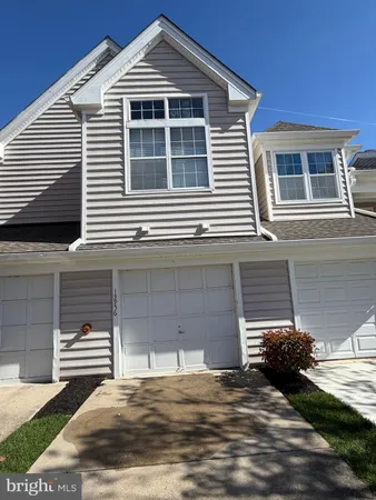 $2,250 | 13956 King George Way, Unit 326, Upper Marlboro, MD 20772