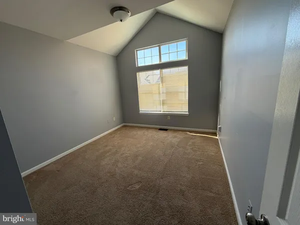 $2,250 | 13956 King George Way, Unit 326, Upper Marlboro, MD 20772