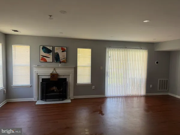 $2,250 | 13956 King George Way, Unit 326, Upper Marlboro, MD 20772