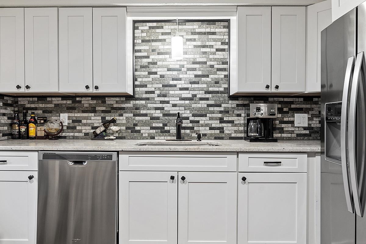 38 Stacey Circle, Unit 38 Windham, NH 03087 - Photo 12 of 33