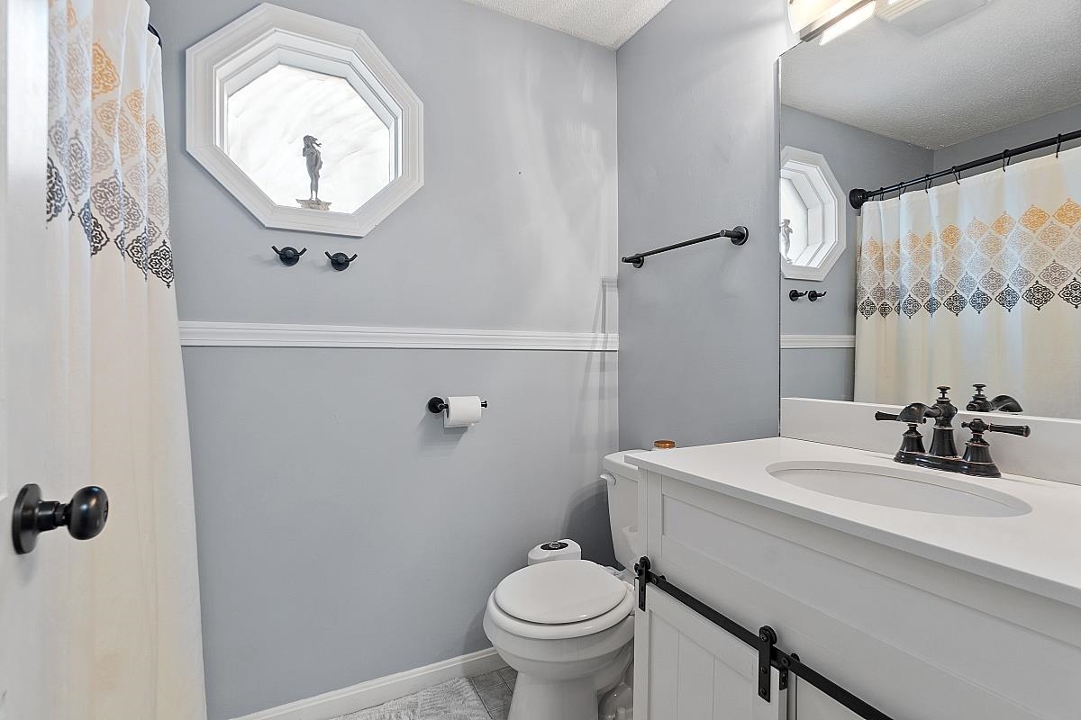 38 Stacey Circle, Unit 38 Windham, NH 03087 - Photo 23 of 33