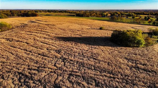 $1,175,550 | Quartz And Elm Street, Gallatin, MO 64640