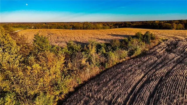 $1,175,550 | Quartz And Elm Street, Gallatin, MO 64640