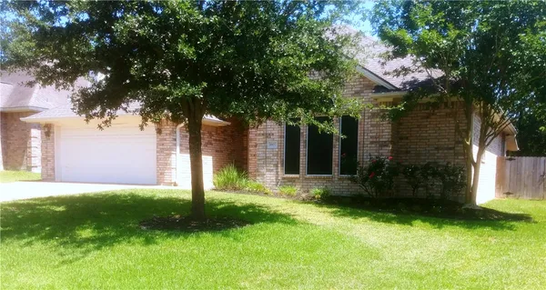 $2,189 | 1802 White Stone Drive, Bryan, TX 77807