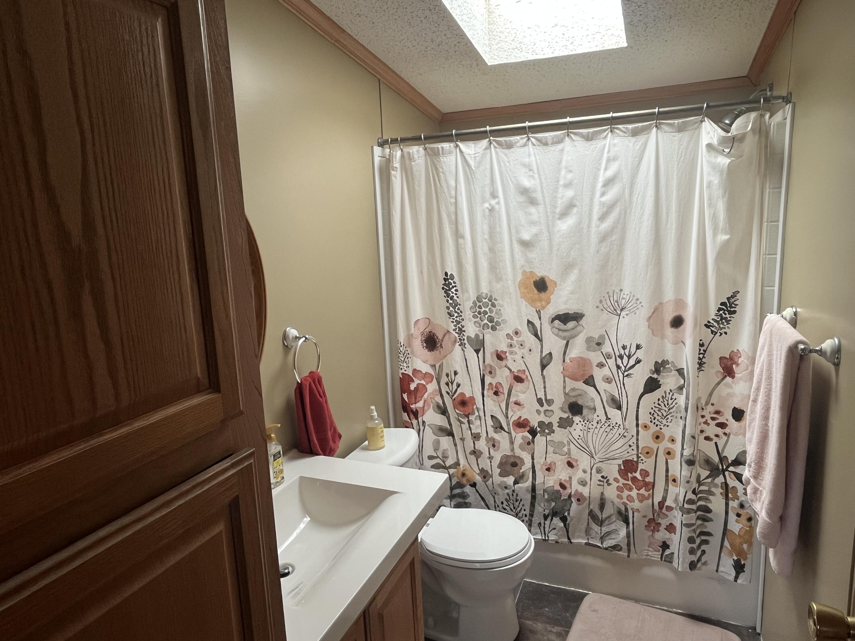 1172 North Greenville Road Stanton, MI 48888 - Photo 18 of 28 IMG_1105