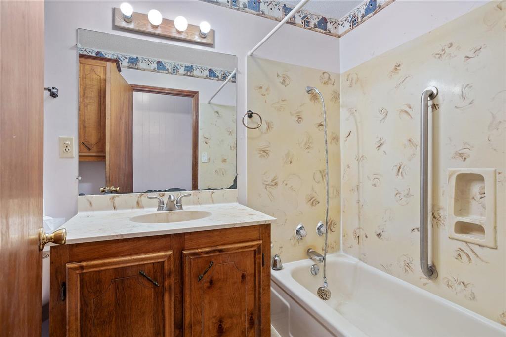 1706 Heard Road Lake Charles, LA 70611 - Photo 9 of 16 Gallery Image 9