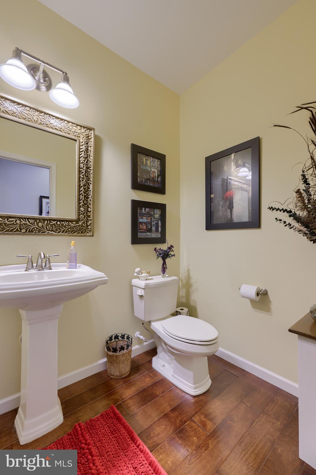 429 Prescot Street Lancaster, PA 17601 - Photo 12 of 45 Powder room