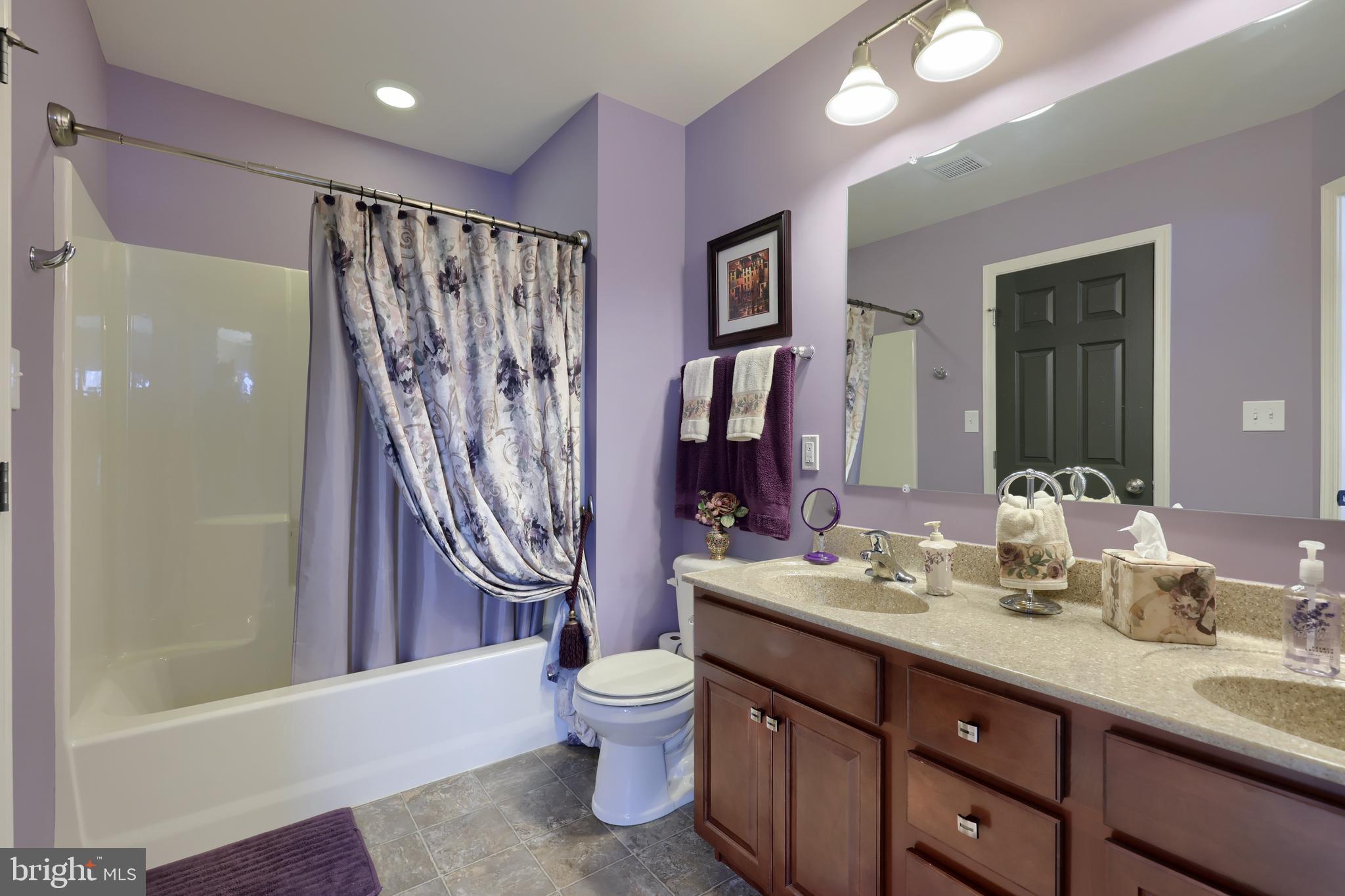 429 Prescot Street Lancaster, PA 17601 - Photo 38 of 45 Bathroom 2