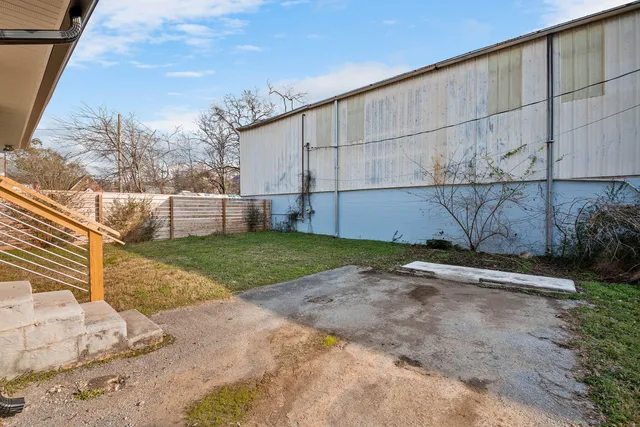 $2,195 | 508 Spears Avenue, Chattanooga, TN 37405