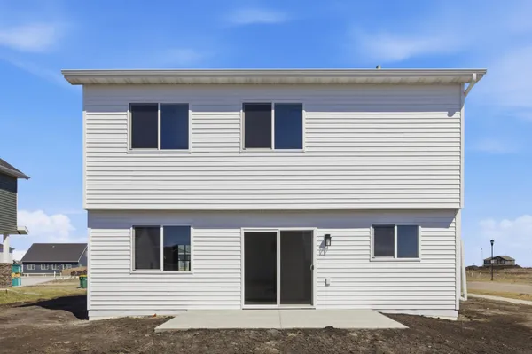 $328,400 | 6200 86th Avenue South, Horace, ND 58047