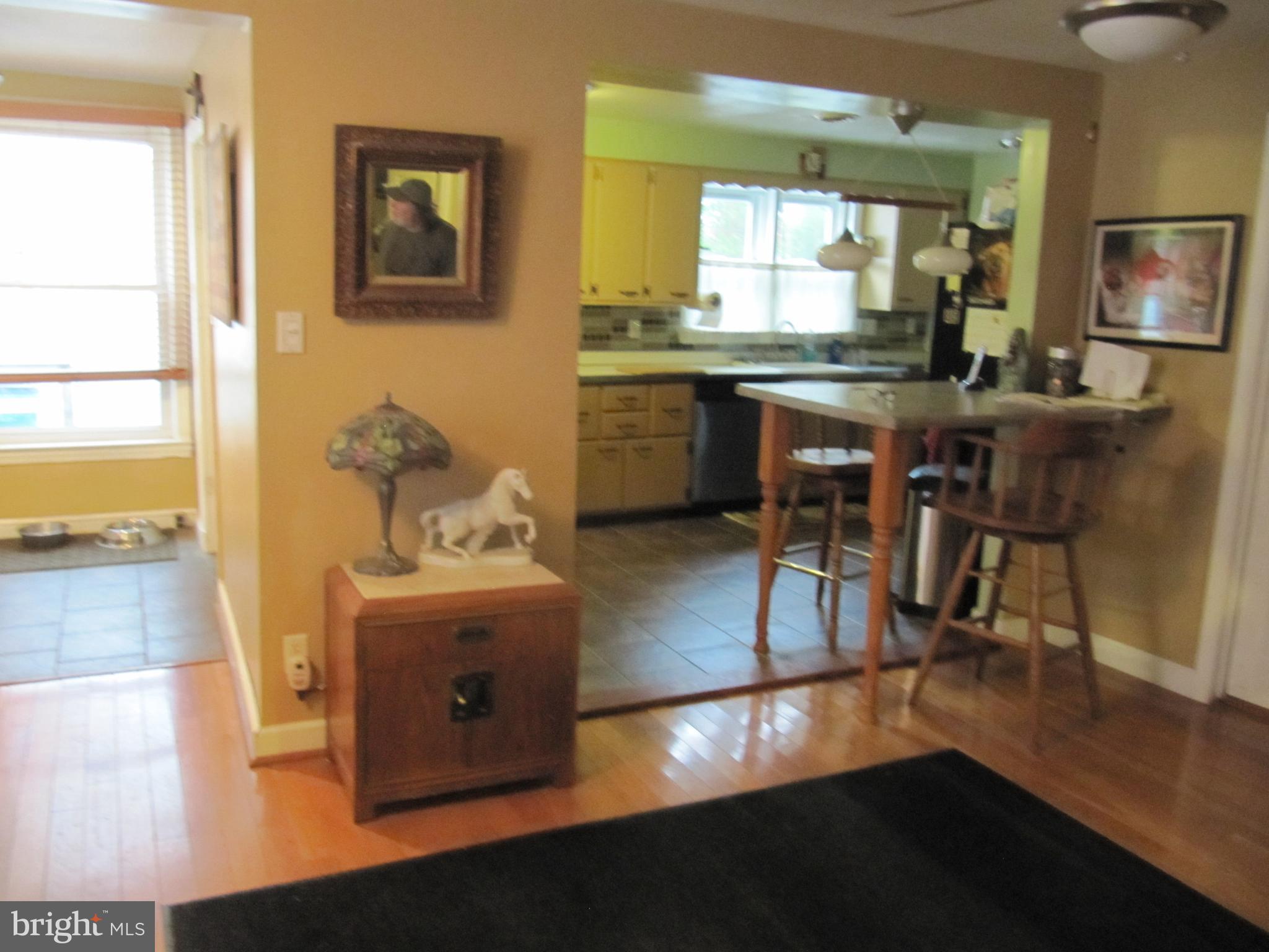 5511 Taylor Road Riverdale, MD 20737 - Photo 12 of 35 Kitchen breakfast bar
