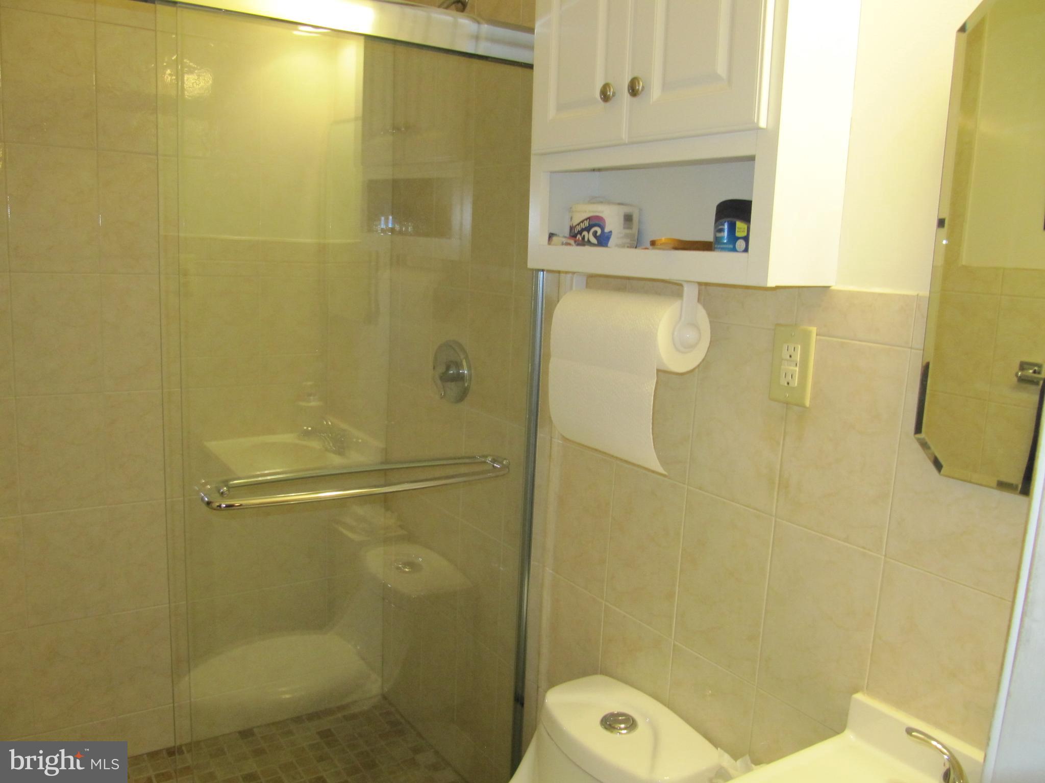 5511 Taylor Road Riverdale, MD 20737 - Photo 24 of 35 Second bath