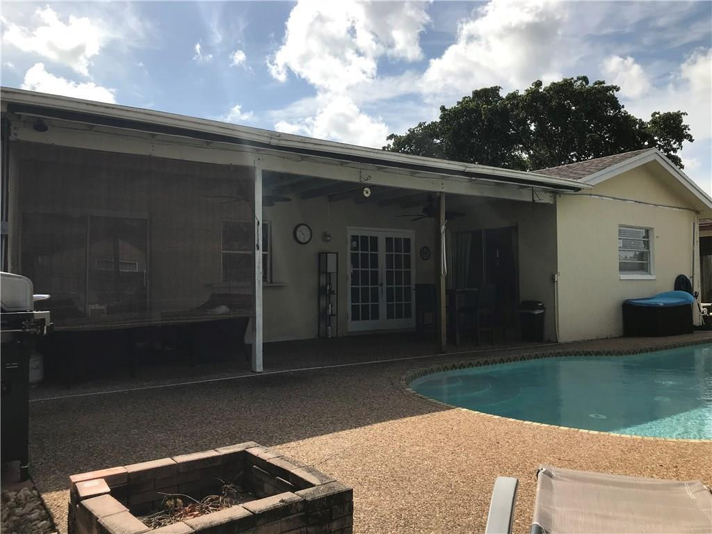 22683 Southwest 65th Way Boca Raton, FL 33428 - Photo 34 of 35 Photo 34