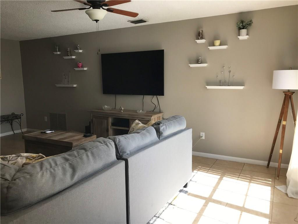 22683 Southwest 65th Way Boca Raton, FL 33428 - Photo 5 of 35 Photo 5