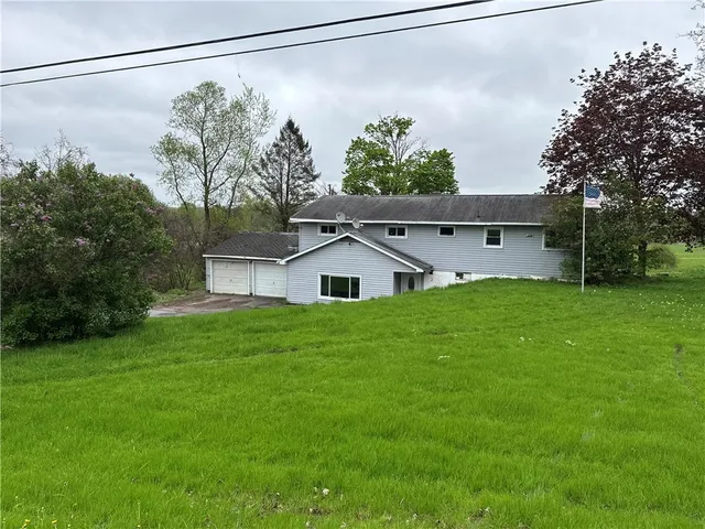 $99,900 | 37 Hilltop Drive, Schroeppel, NY 13135