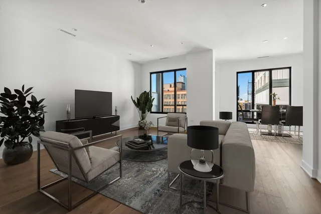 $1,075,000 | 323 South Racine Avenue, Unit 6B, Chicago, IL 60607