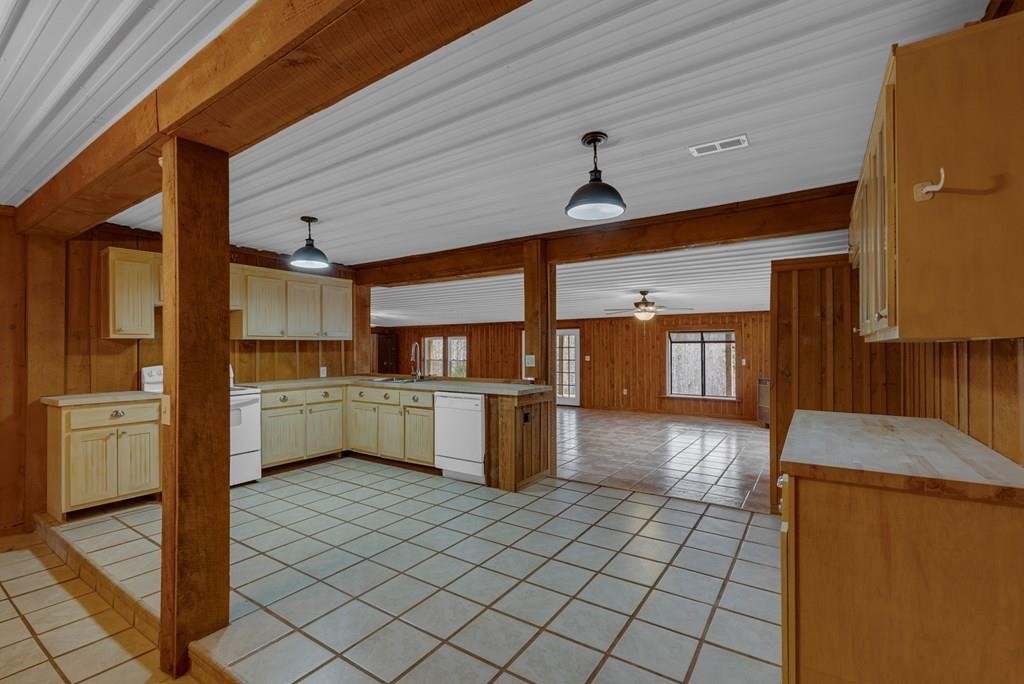 233 MacArthur Lane Walling, TN 38587 - Photo 1 of 34