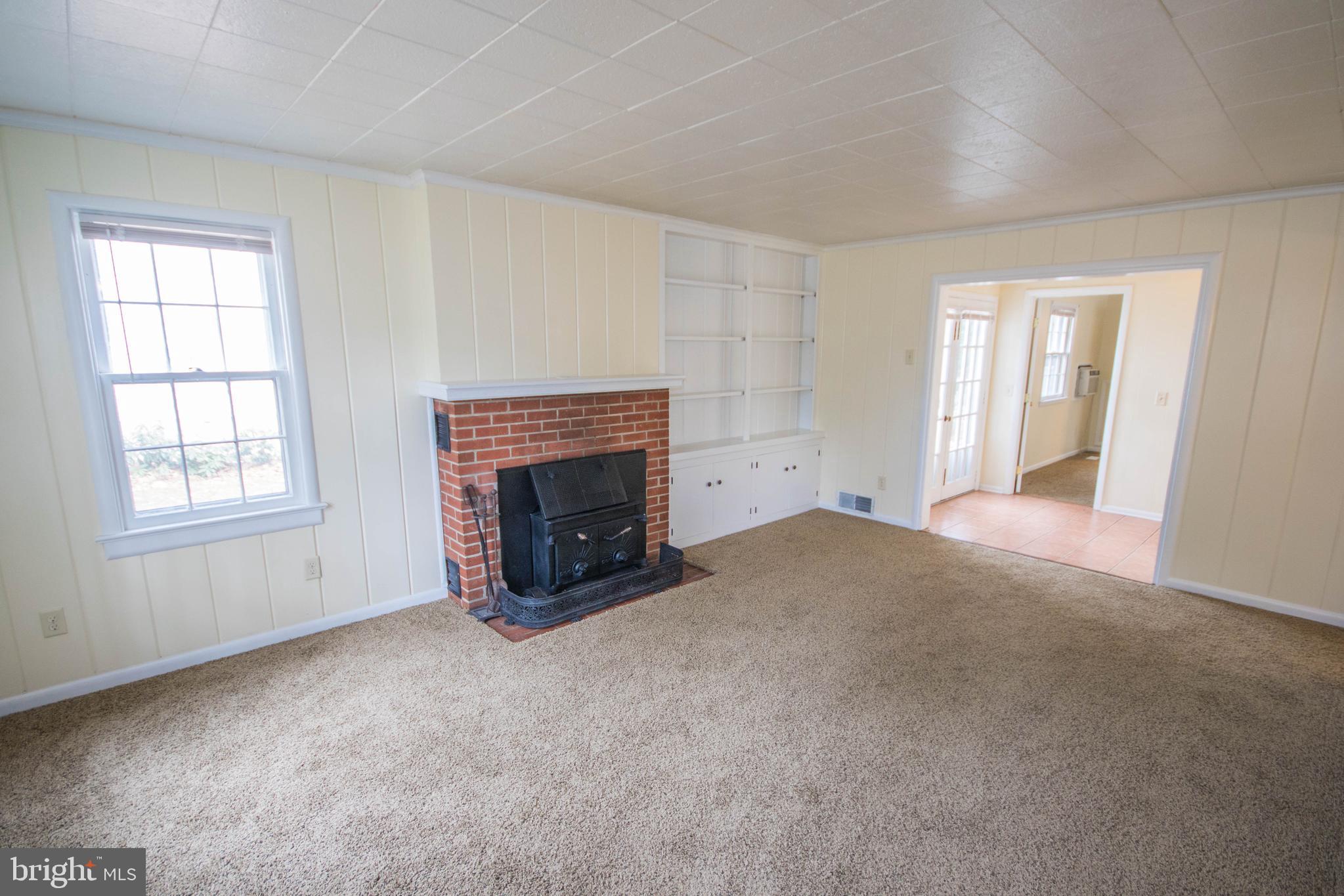 1007 Riverside Drive Salisbury, MD 21801 - Photo 11 of 43 Family Room