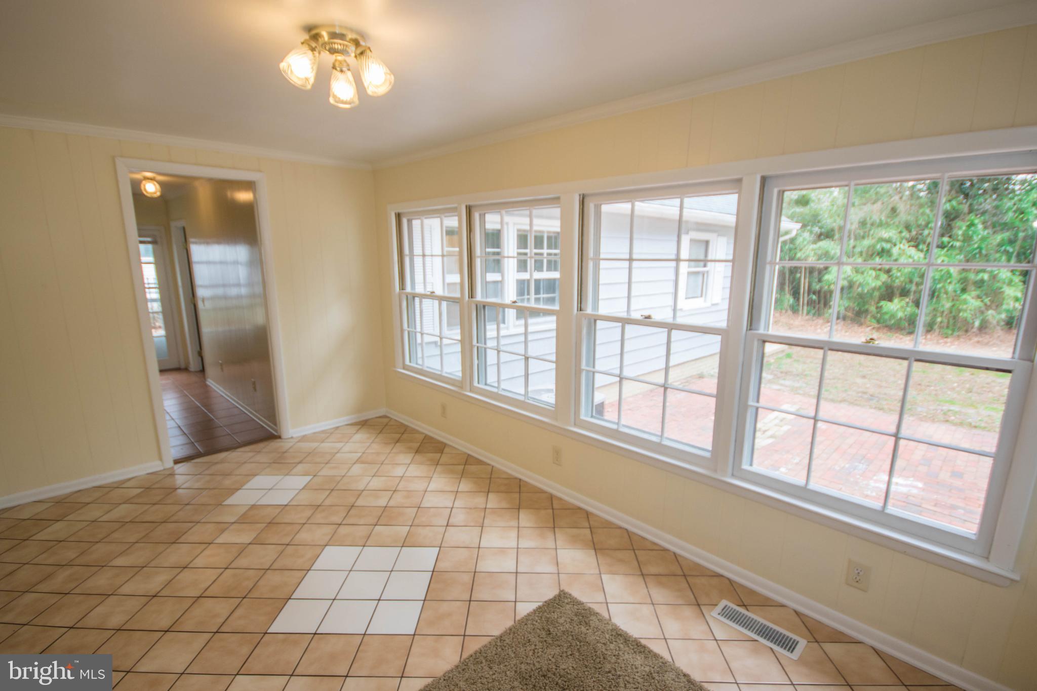 1007 Riverside Drive Salisbury, MD 21801 - Photo 20 of 43 Sun Room
