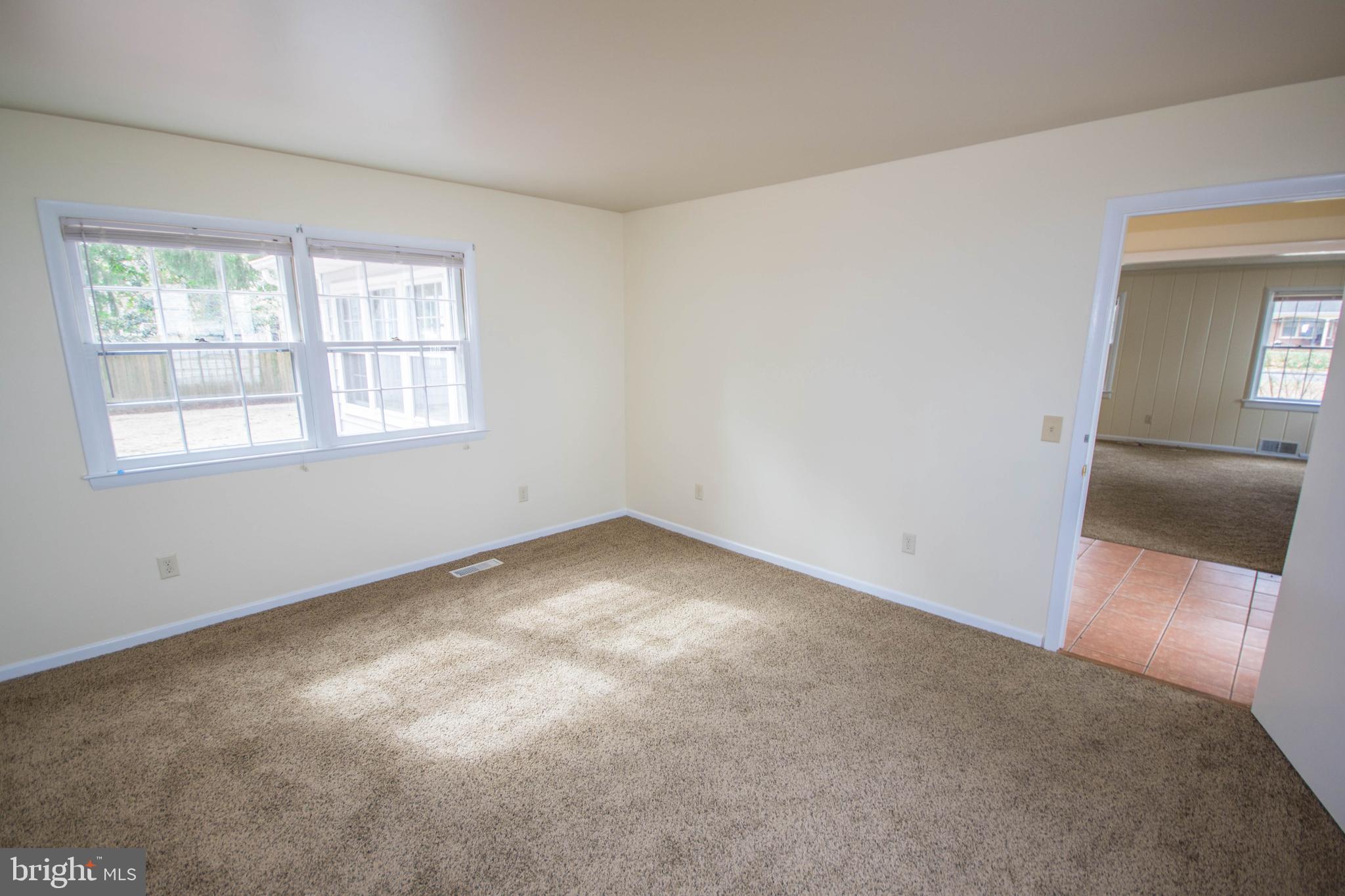 1007 Riverside Drive Salisbury, MD 21801 - Photo 22 of 43 First Floor Master