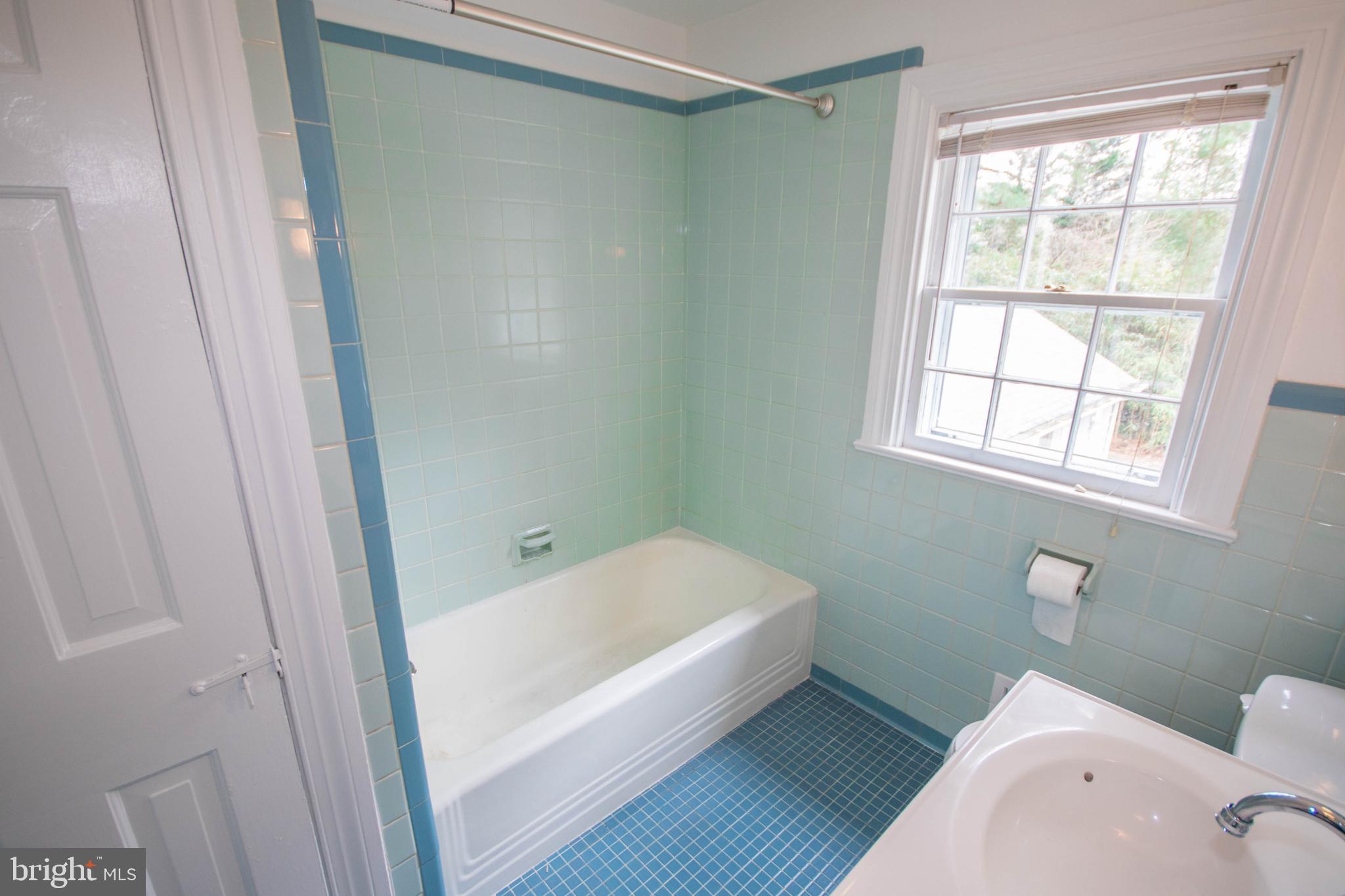 1007 Riverside Drive Salisbury, MD 21801 - Photo 30 of 43 Bathroom 3