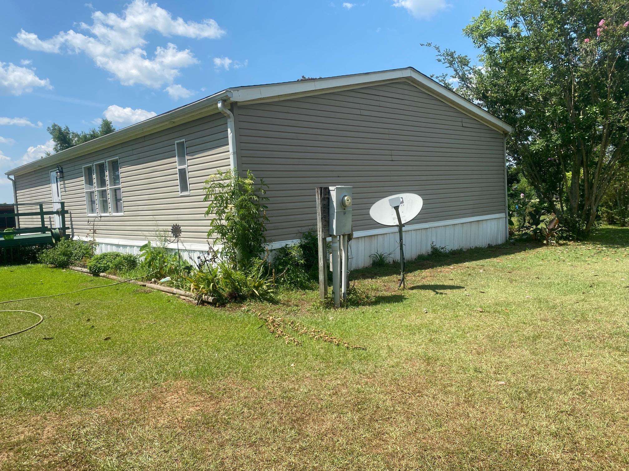 204 Swallow Circle Robertsdale, AL 36567 - Photo 3 of 17