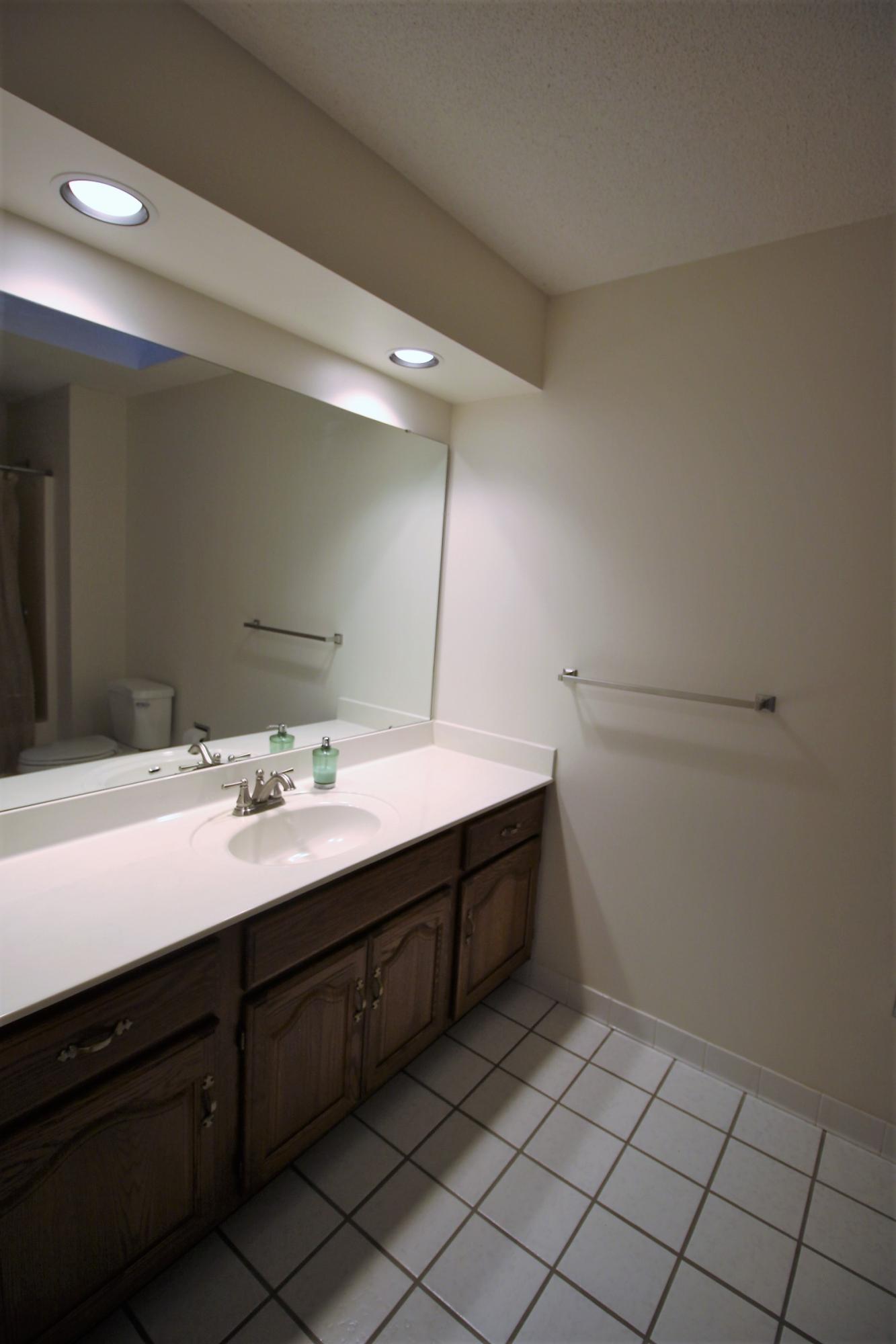 1500 Valley View Road Southern Pines, NC 28387 - Photo 9 of 24 Guest Bath