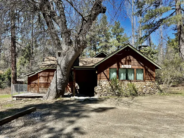 $2,350 | 54059 Montgomery, Idyllwild, CA 92549
