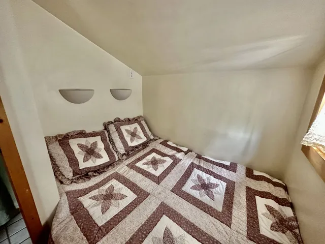 $2,350 | 54059 Montgomery, Idyllwild, CA 92549