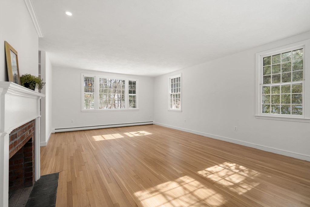 17 Stoney Brook Road Sherborn, MA 01770 - Photo 9 of 32 Gallery Image 9