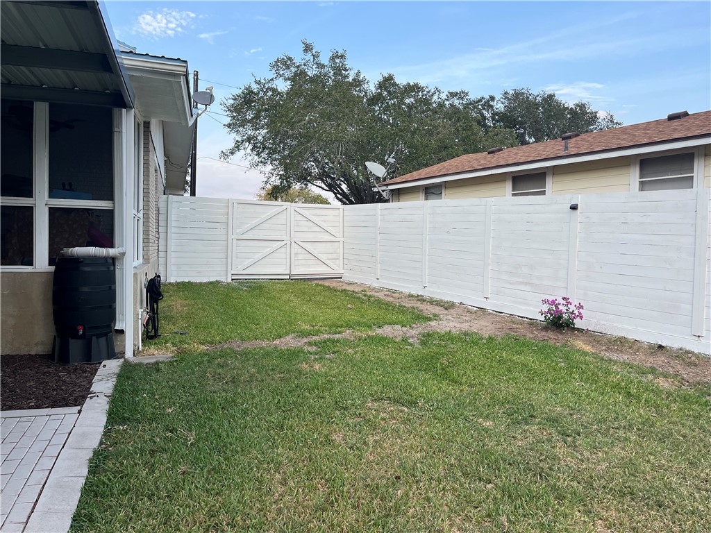 24937 County Road 350 Mathis, TX 78368 - Photo 37 of 39