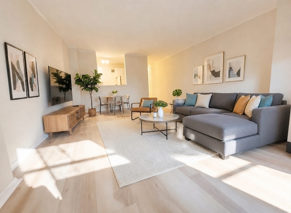 2 Hawthorne Place, Unit 5F Boston, MA 02114 - Photo 1 of 14