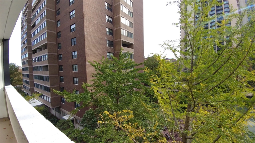 2 Hawthorne Place, Unit 5F Boston, MA 02114 - Photo 12 of 14