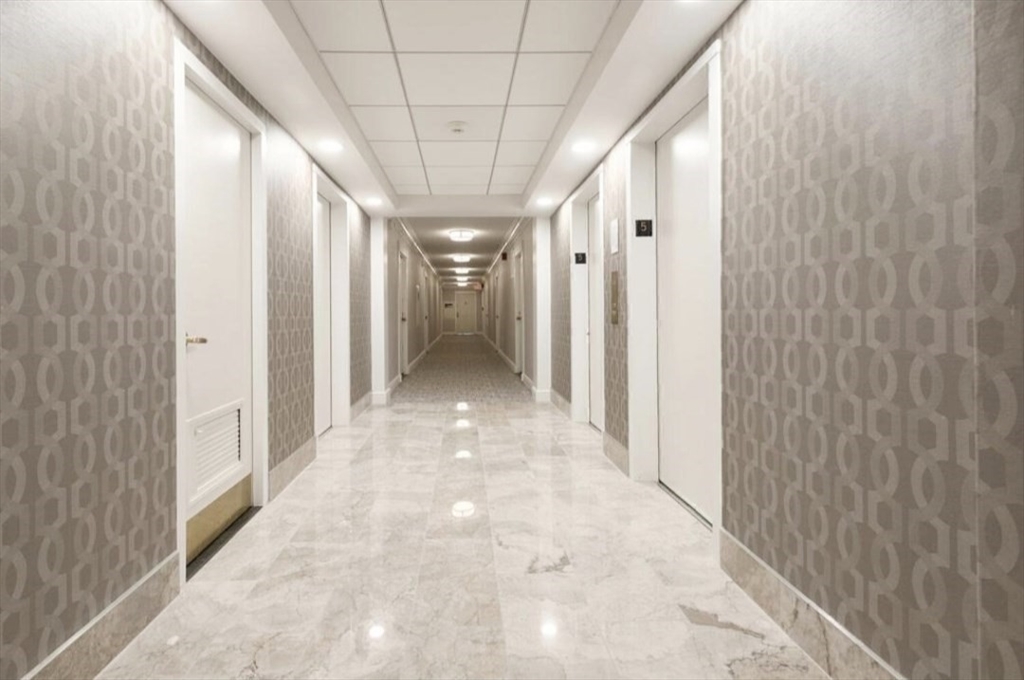 2 Hawthorne Place, Unit 5F Boston, MA 02114 - Photo 13 of 14