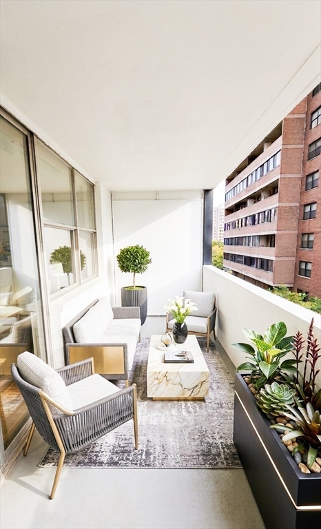 2 Hawthorne Place, Unit 5F Boston, MA 02114 - Photo 6 of 14